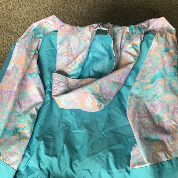 Under Armor Jacket - Picture 3 of 3